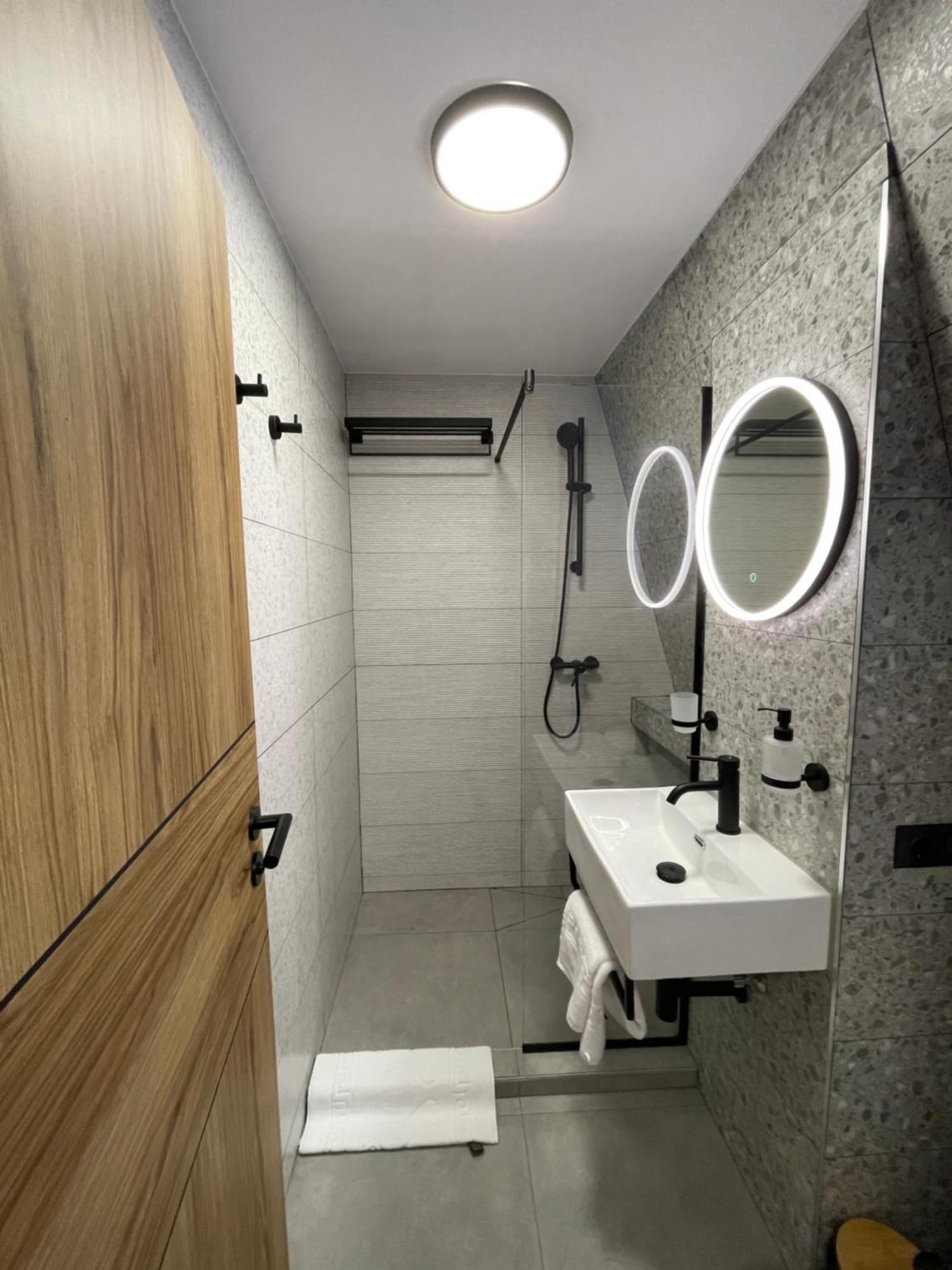 הוילה לאקו רוסו Tiny One Cu Jacuzzi In Tiny Land מראה חיצוני תמונה